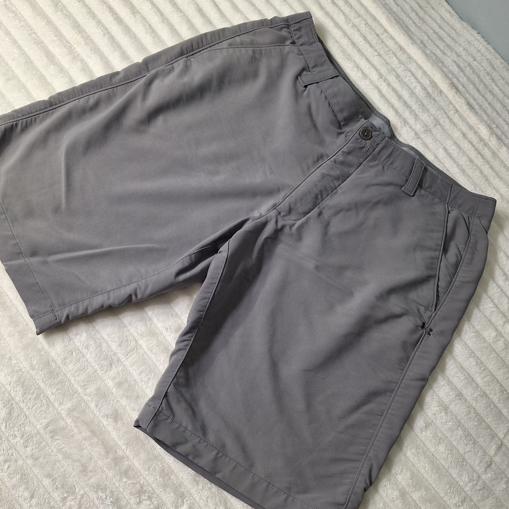 Under Armour Golf  Grip Waistband Shorts Mens 36 Gray Stretch Performance Loose